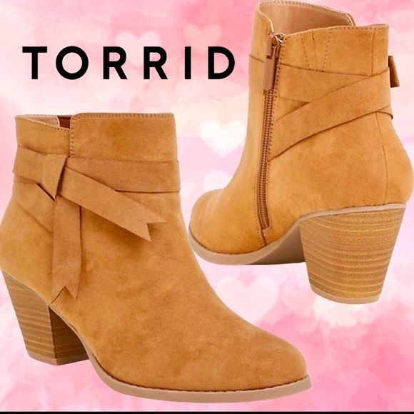 Torrid Tan Faux Suede Side Bow Bootie Boots Size 9 Wide NIB - Picture 2 of 15